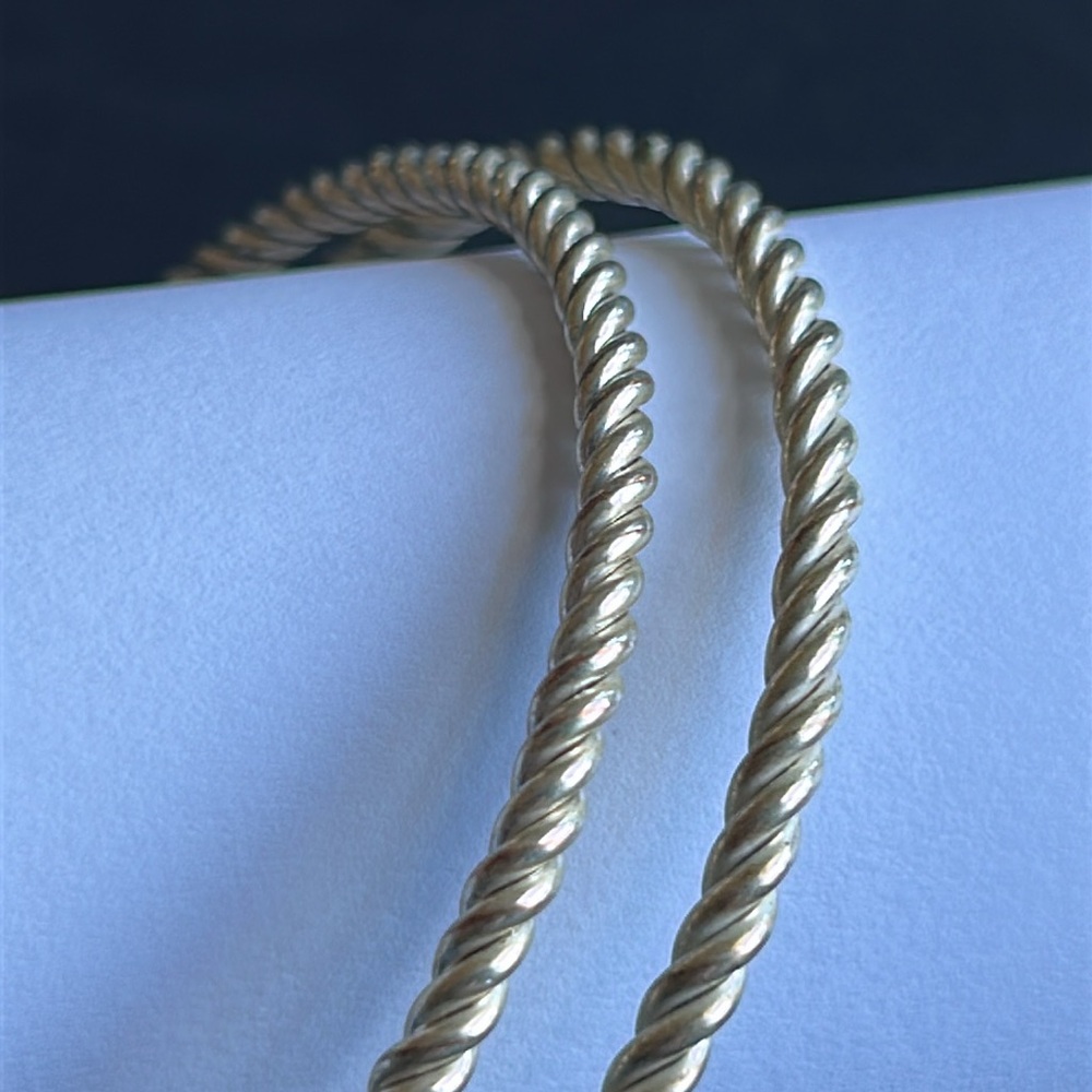 Set of 2 women’s vintage dainty silver tone twisted unique bangle‎ bracelets - Picture 2 of 6